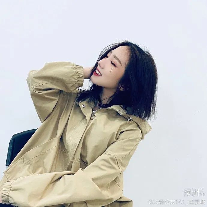 拍照时，怎么笑才好看？