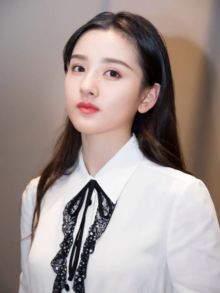 拍照时，怎么笑才好看？